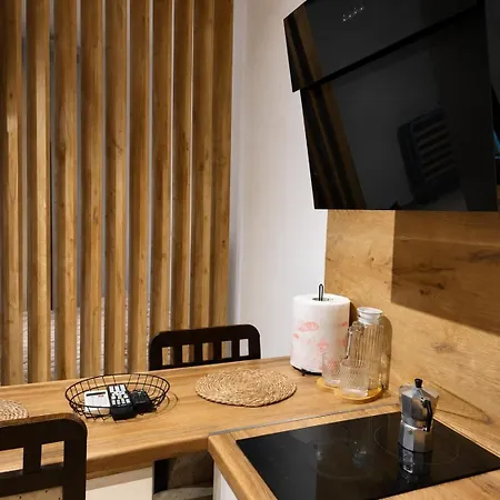 Tatastays Vlore- Modern 2 Min Walk From The Beach, In Lungomare Апартаменты *