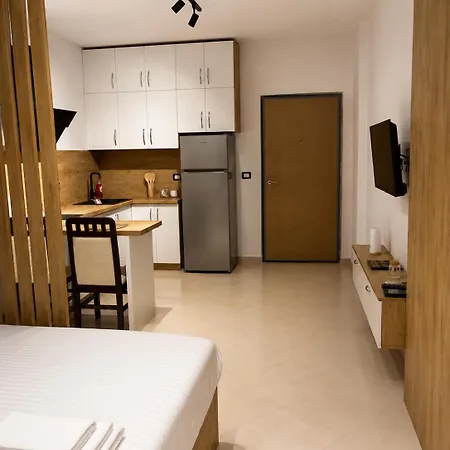 Tatastays Vlore- Modern 2 Min Walk From The Beach, In Lungomare *